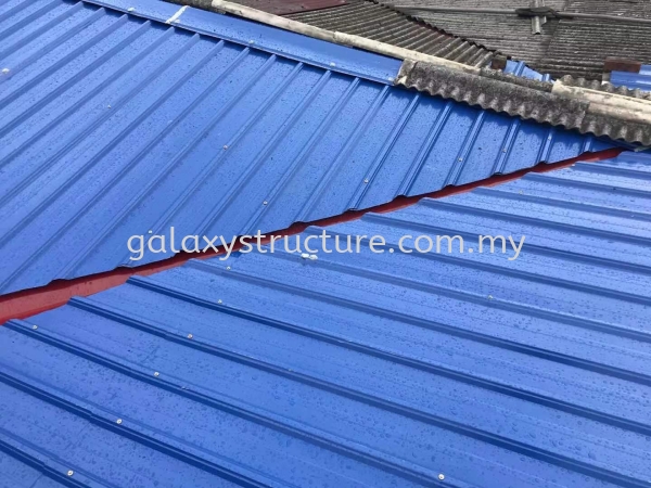 Labour dismantle old roofing and install new metal deck roofing @ Jalan Selampit 21, Kaw.3 Taman Klang Jaya, 41200 Klang Selangor. Awning  Repairing Work Selangor, Malaysia, Kuala Lumpur (KL), Shah Alam Supplier, Suppliers, Supply, Supplies | GALAXY STRUCTURE & ENGINEERING SDN BHD