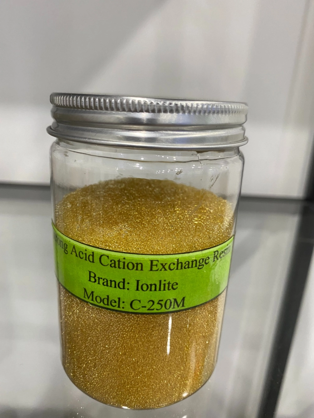 Premium Grade Strong Acid Cation Exchange Resin (Ionlite C250M)