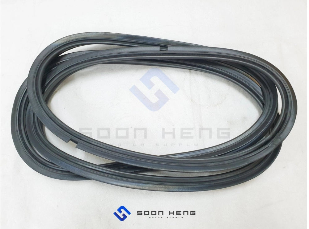 Mercedes-Benz W124 - Rear Trunk Lid Rubber Seal (TRUCKTEC)