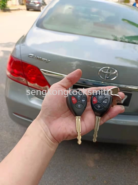 duplicate Toyota Camry car remote control car remote Selangor, Malaysia, Kuala Lumpur (KL), Puchong Supplier, Suppliers, Supply, Supplies | Seng Kong Locksmith Enterprise