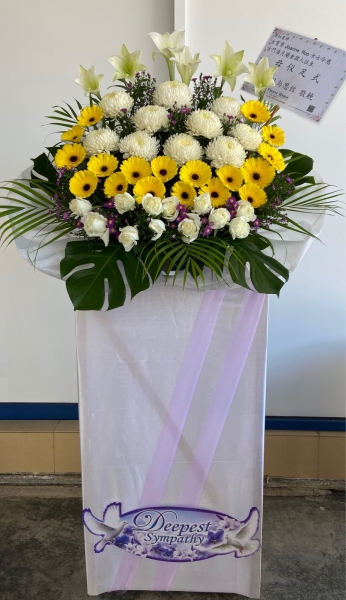 W22 Condolences & Funeral  (Wreath) »Ȧ From RM200 Condolences & Sympathy Melaka, Malaysia Delivery, Supplier, Supply | Paradise Flower House