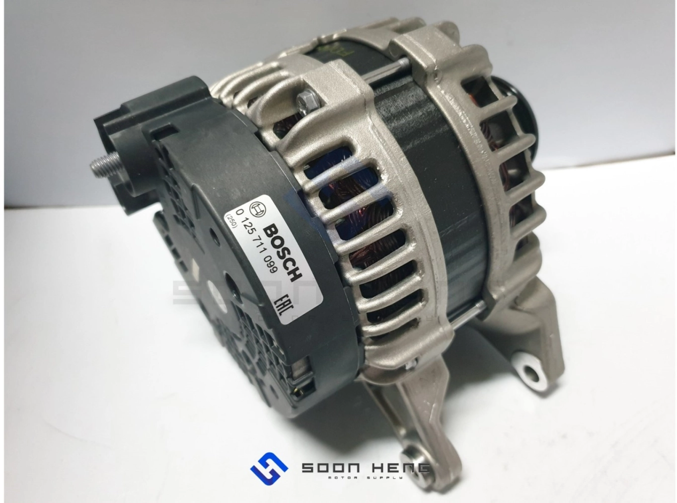 Mercedes-Benz W204, W205, C205, W212, C207, W213, C238, R172 and X204 - Alternator (BOSCH)