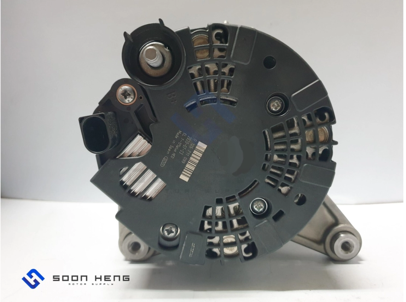 Mercedes-Benz W204, W205, C205, W212, C207, W213, C238, R172 and X204 - Alternator (BOSCH)