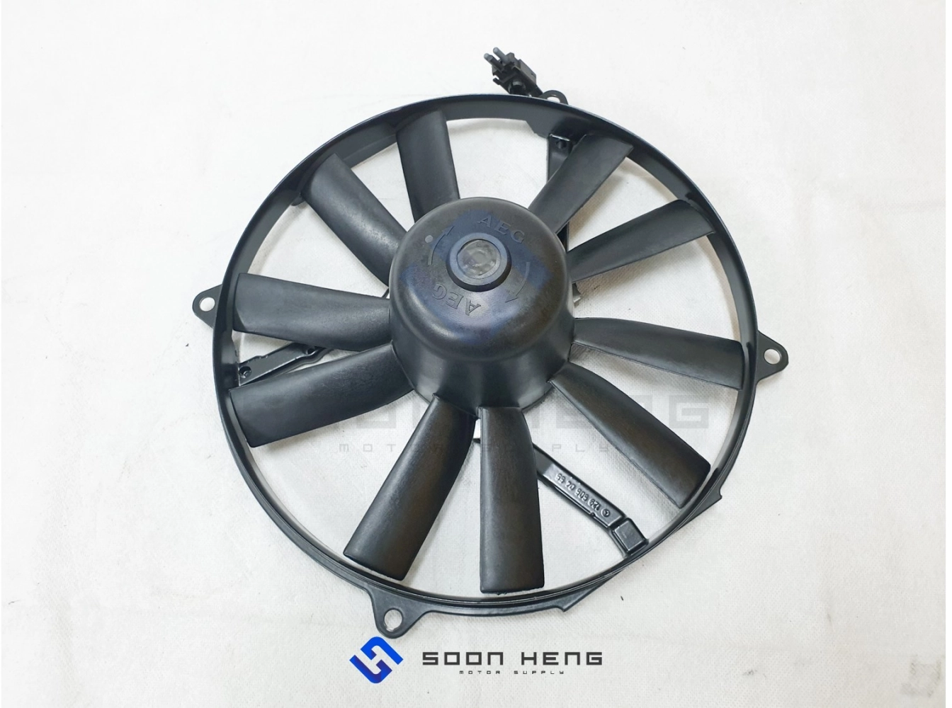 Mercedes-Benz W124 and W126 - Radiator Fan (Original MB)