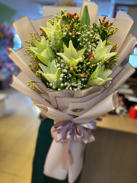 Ly 13 Lily ٺϻ Hand Bouquet  Melaka, Malaysia Delivery, Supplier, Supply | Paradise Flower House