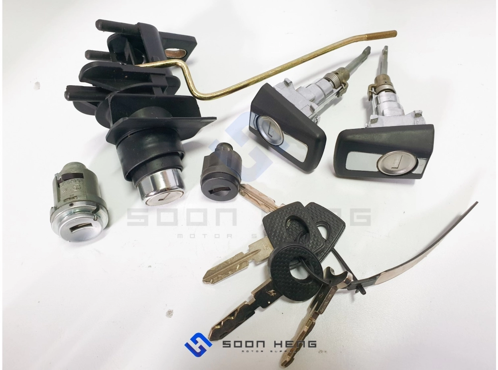 Mercedes-Benz W124 Facelift - Lock and Key Set (Original MB)