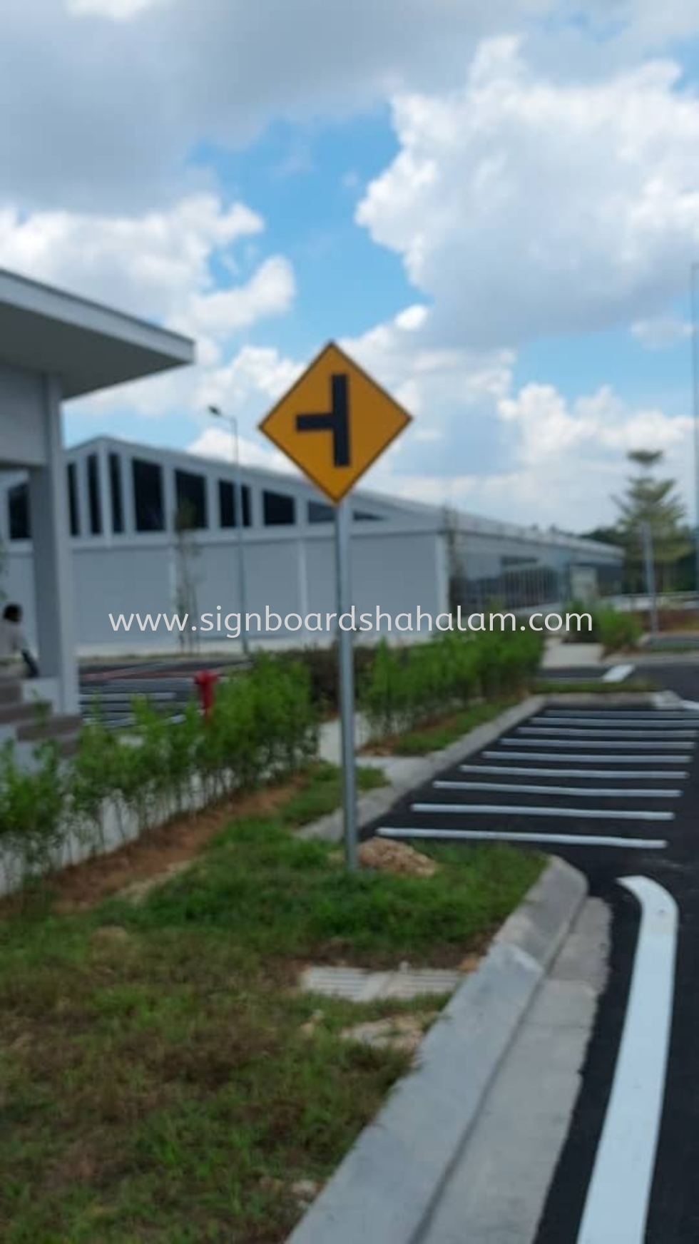 Zafa Bina Sdn Bhd Alam Impian  - JKR Direction Stand Signage