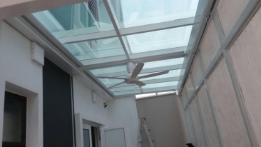 Glass Canopy With Blind