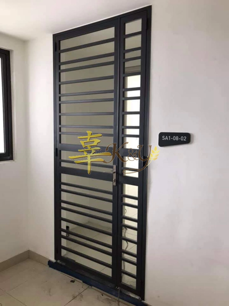 Mild Steel Main door with Handle Lock (Ms 6/8x6/8 mix Ms 1x2 Hollow)