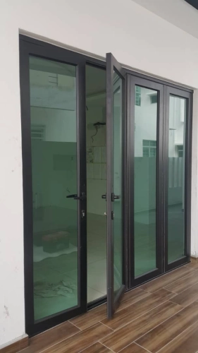 Aluminium um Multi Lock Folding Door