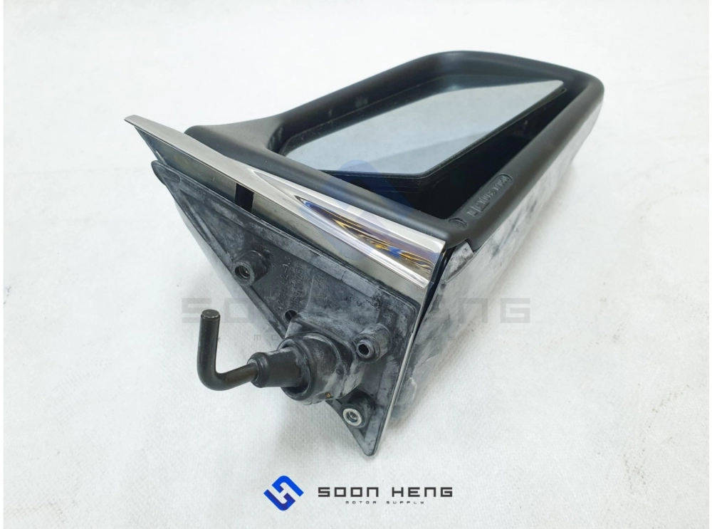 Mercedes-Benz W116 - Right Side Exterior View Mirror Assembly (Manual) (ULO)