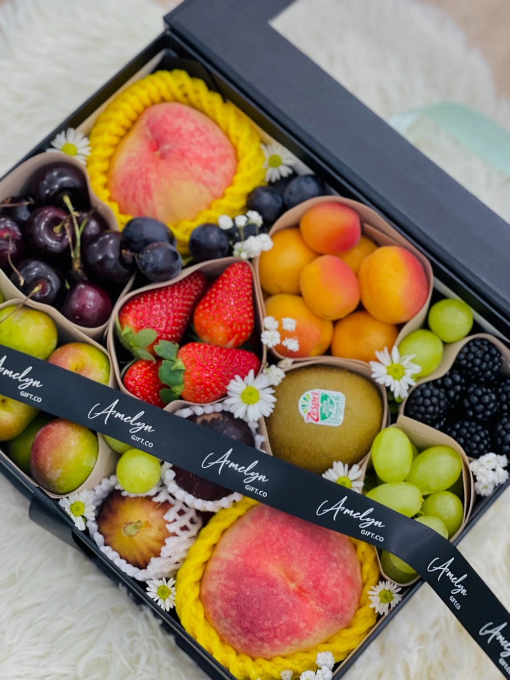 Premium Black Fruits Box 