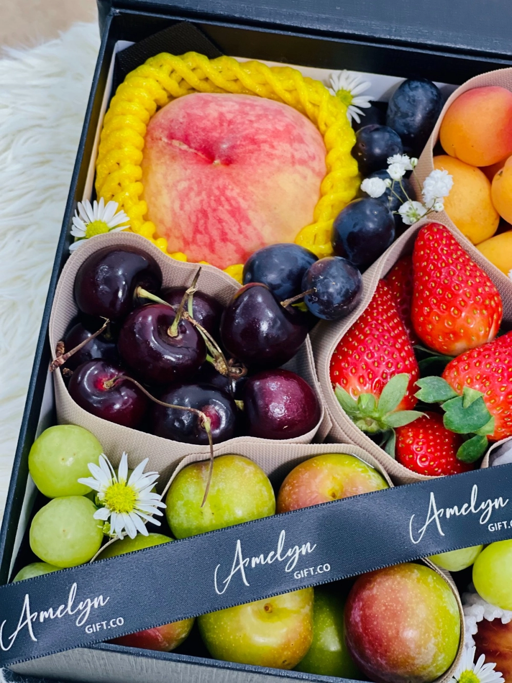 Premium Black Fruits Box 