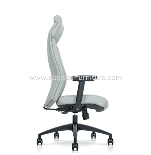 DARQUE EXECUTIVE OFFICE CHAIR .