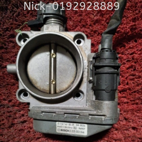 M111 Throttle Housing W202 C230K W210 E200 Kompressor CLK200 CLK230 Bosch 0205 003 044 Mercedes 1111410025