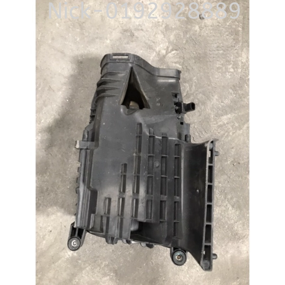 W203 M271 AIR FILTER HOUSING