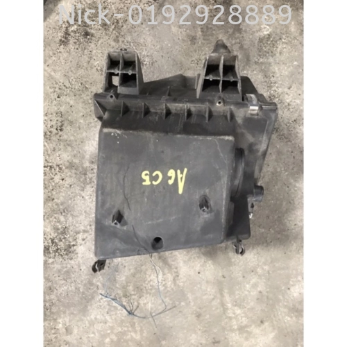 AUDI A6 C5 1.8T AIR FILTER HOUSING