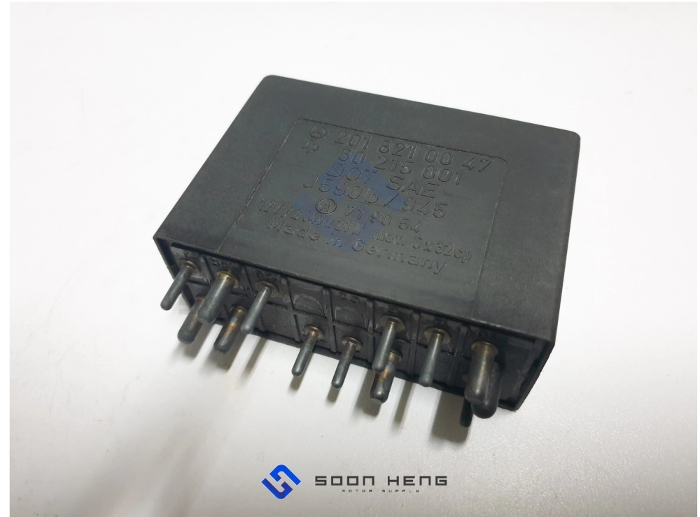 Mercedes-Benz W126, W201, W124, C124, S124 and W202 - Multifunction Relay (Original MB)