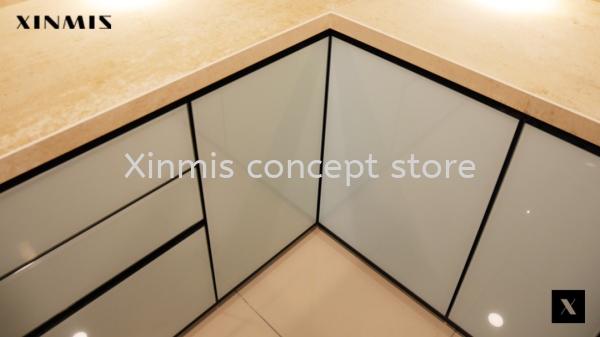  MINT WHITE 4G GLASS DOOR Aluminium kitchen cabinet Selangor, Malaysia, Melaka, Kuala Lumpur (KL), Petaling Jaya (PJ), Malim Jaya Supplier, Supply, Design, Services | XINMIS CONCEPT STORE