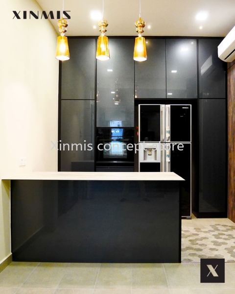  TITANIUM GREY 4G GLASS DOOR Aluminium kitchen cabinet Selangor, Malaysia, Melaka, Kuala Lumpur (KL), Petaling Jaya (PJ), Malim Jaya Supplier, Supply, Design, Services | XINMIS CONCEPT STORE