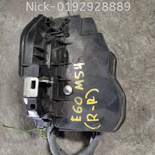 BMW E60 DOORLOCK REAR RIGHT ( 7 PIN )