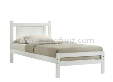 1050 Wooden bed