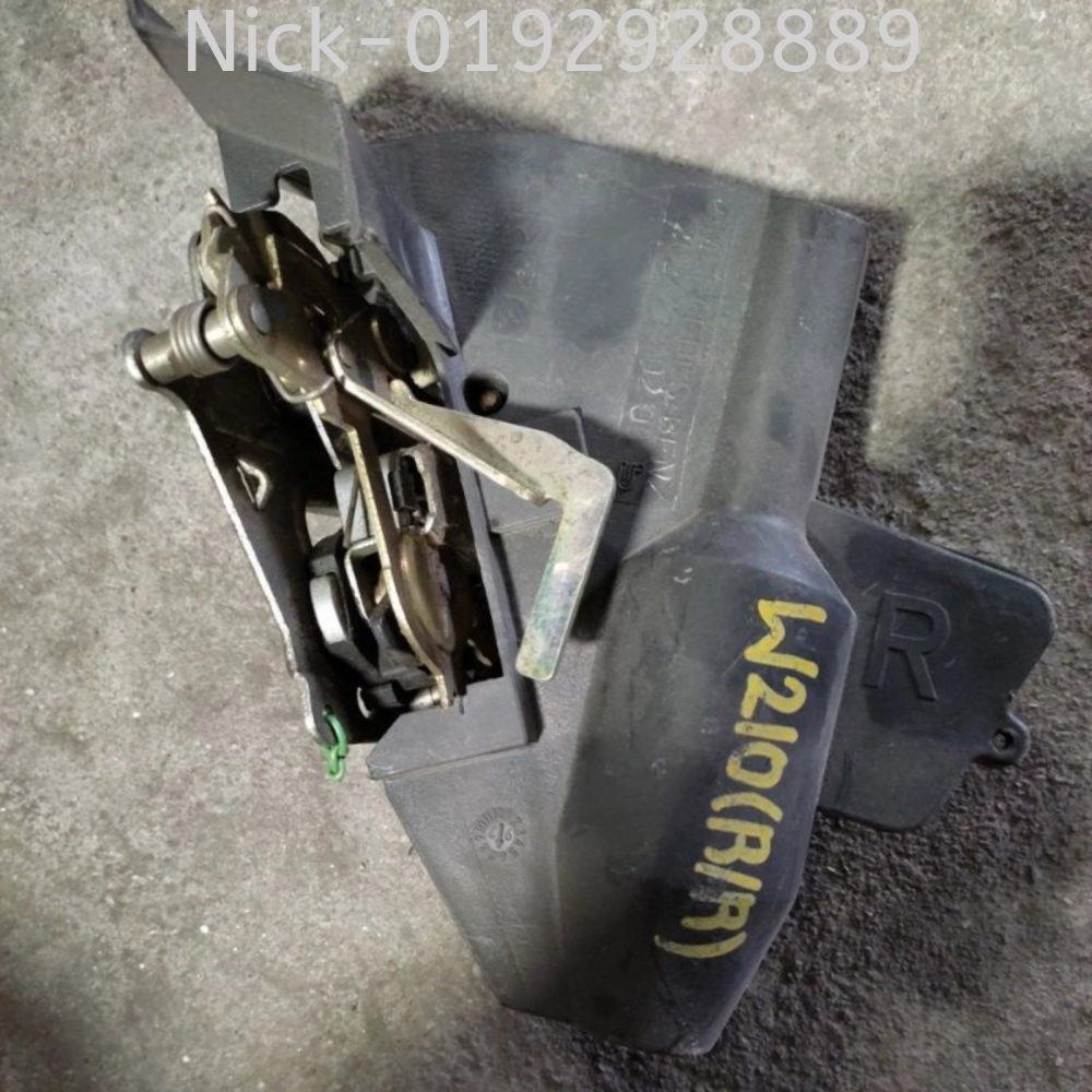 MERCEDES W210 DOORLOCK REAR RIGHT