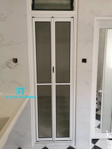 Ribs Glass Bifold Door