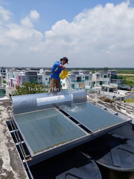 Sitiawan, Perak SERVICE & MAINTENANCE CLEANING & CHEMICAL SERVICE SOLAR FLAT PANEL Perak, Malaysia, Ipoh Supplier, Suppliers, Supply, Supplies | Teck Seng Hin Electric Co. Sdn Bhd