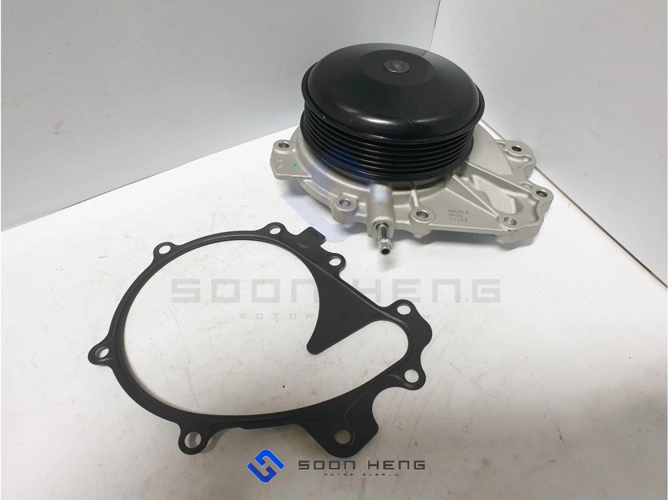 Mercedes-Benz W204, W205, C205, C218, W212, W222, R172, X204, X253 and C253 with Diesel Engine M651 - Water Pump (MEYLE)