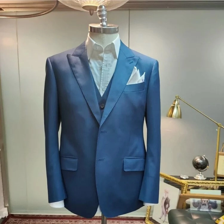 Bespoke 3 Pieces Suit ( Milanense Edition)