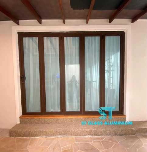 Folding Door 