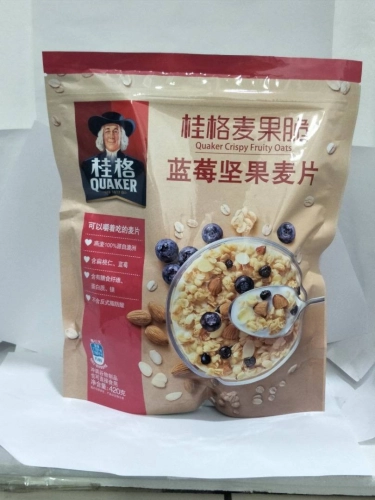 QUAKER CRISPY FRUIT OATS BERRIES 420G 蓝莓坚果麦片