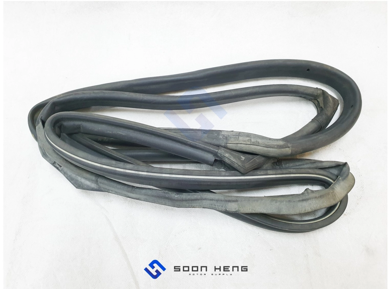 Mercedes-Benz W124 - Rear Right Door Rubber Seal/ Weatherstrip (Original MB)