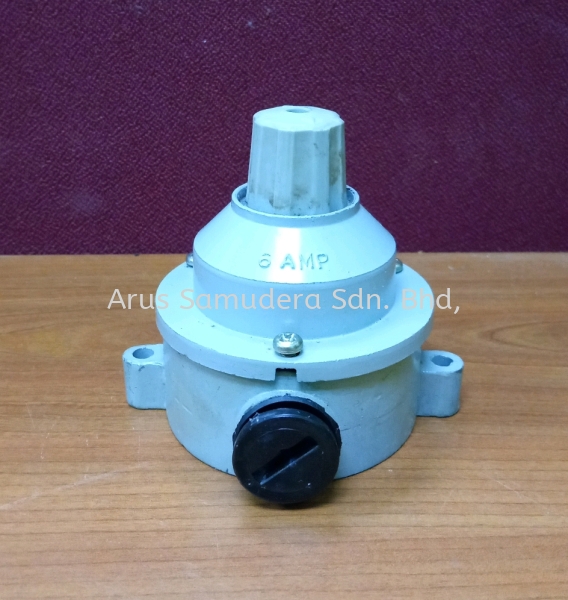 FYLFOT FE 145F METAL CLAD SINGLE POLE SWITVH 250VAC 6 AMPS Electrical / Electronic Equipment and Parts Malaysia, Perak Supplier, Suppliers, Supply, Supplies | Arus Samudera Sdn Bhd