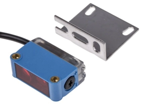  729-5182 - RS PRO Background Suppression Photoelectric Sensor Block Sensor, 35 mm → 140 mm Detection Range