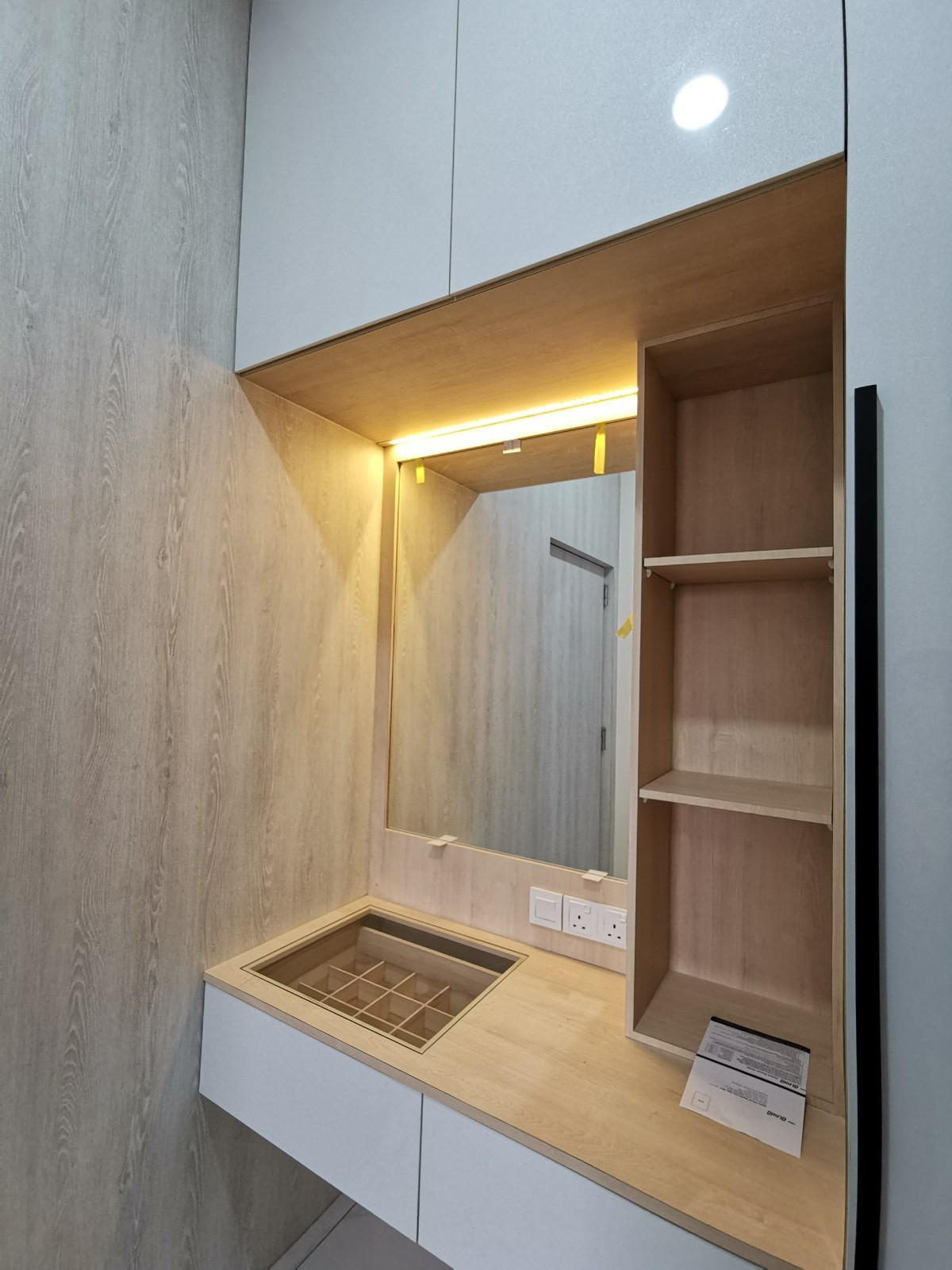 Bedroom Wardrobe & Dresser Design- Interior Design Ideas-Renovation-Residential-Bukit Indah Johor Bahru