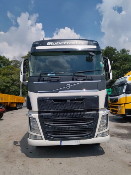 FH13 EURO5 FH500 6X2 - 8 TAYAR ( XL CAB ) FH13 EURO5 FH500 6X2 - 8 TAYAR ( XL CAB ) FH VOLVO Selangor, Malaysia, Kuala Lumpur (KL), Klang Supplier, Suppliers, Supply, Supplies | SLH COMMERCIAL AND TRUCKS SDN BHD