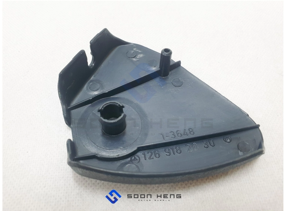 Mercedes-Benz C126 - Right Belt Lock Bracket Covering (Original MB)