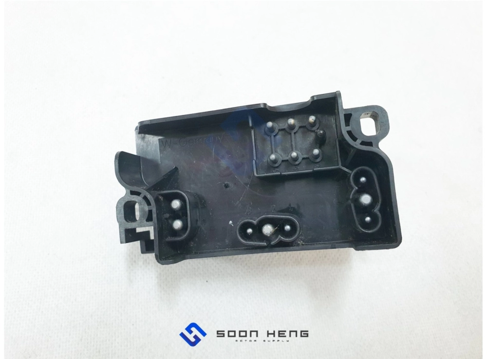 Mercedes-Benz W124, C124, S124, W201 and W463 - Right Electric Seat Adjuster Switch (Original MB)