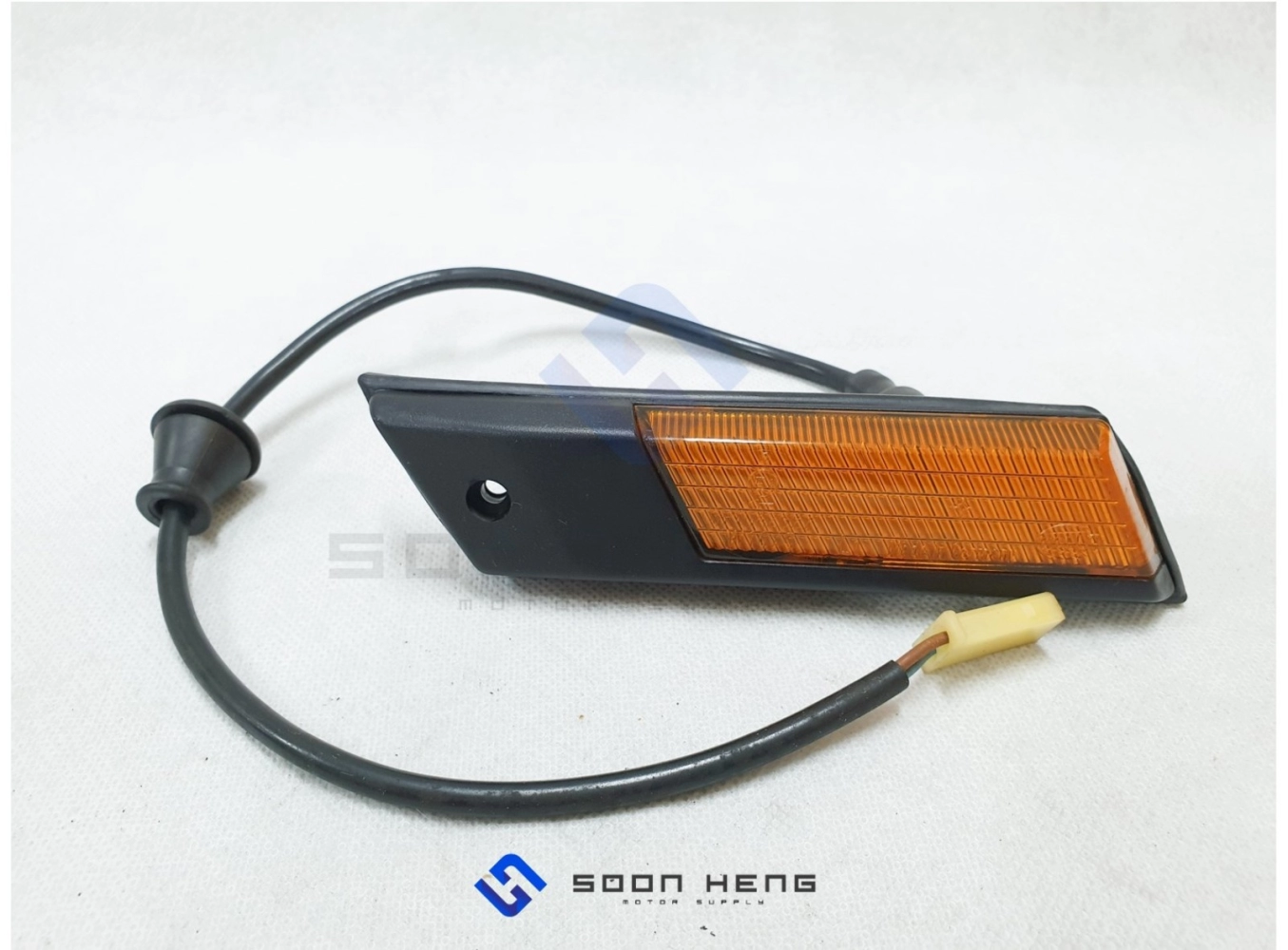 BMW E28, E30, E24 and E23 - Left and Right Turn Signal Indicator (Amber) (HELLA)