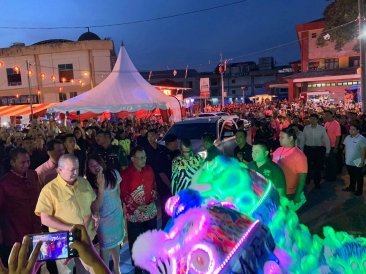 LED Lion Dance Performance