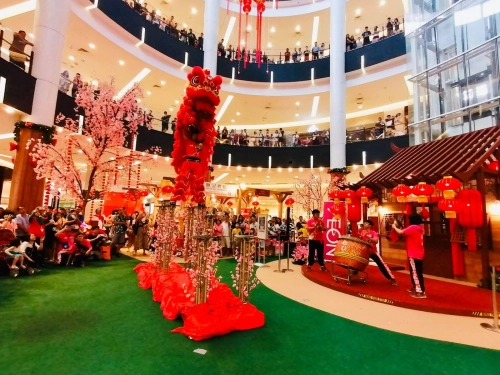 High Pole Lion Dance Performance - Shopping Mall Event