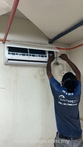 Install aircond