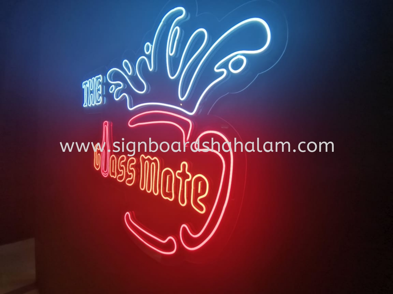 The Glassmate Subang Jaya - Led Neon