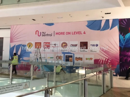 Shopping mall hoarding install