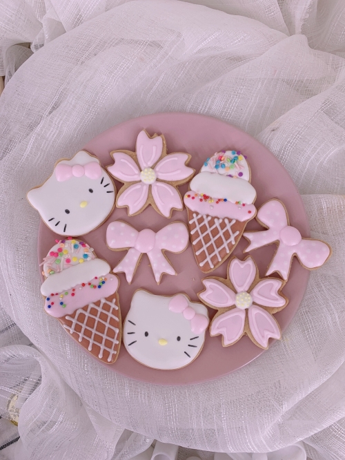 Hello Kitty Royal Icing Cookie 8pcs set 