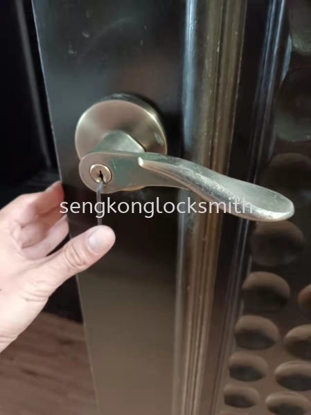 unlock service door lock Emergency unlock service Selangor, Malaysia, Kuala Lumpur (KL), Puchong Supplier, Suppliers, Supply, Supplies | Seng Kong Locksmith Enterprise