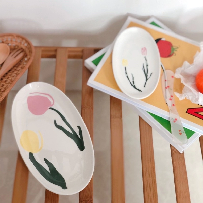 Artistic Tulip Ceramic Plate Suitable for serving foods, jewelry holder & home decoration