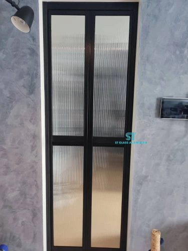 Rib Glass Bifold Door 